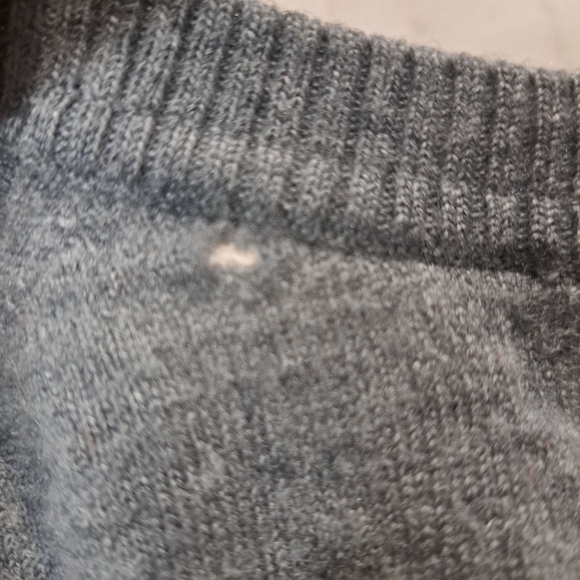 Banana Republic Extra Fine Merino Wool V Neck Sweatshirt Base Layer Size L - Picture 6 of 8